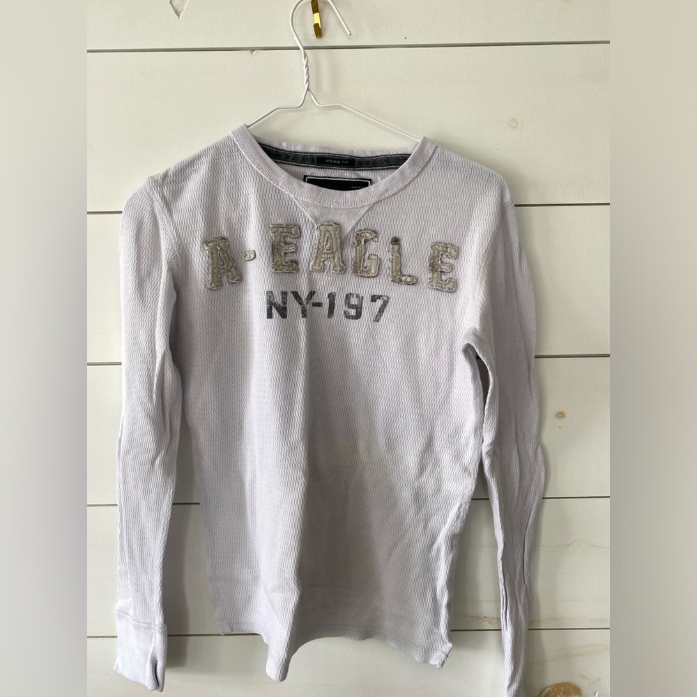 American Eagle Outfitters Vintage Fit Long-Sleeve